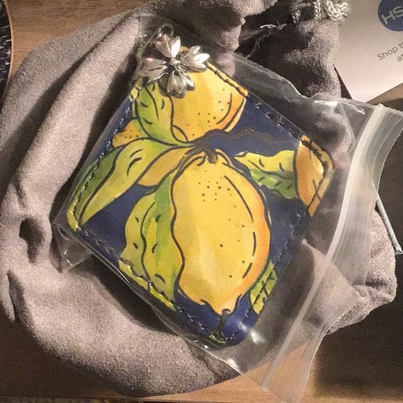 NEW Patricia Nash 🍋 reversible leather 31” necklace - Picture 4 of 6